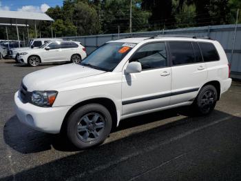  Salvage Toyota Highlander