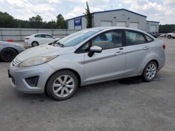  Salvage Ford Fiesta