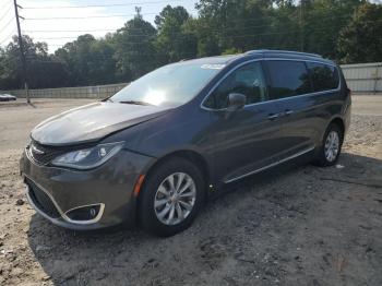  Salvage Chrysler Pacifica