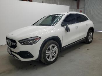  Salvage Mercedes-Benz GLA