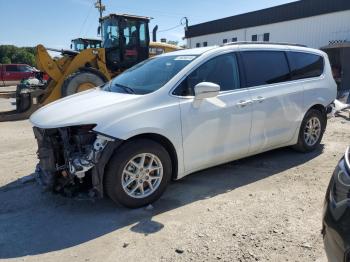  Salvage Chrysler Pacifica