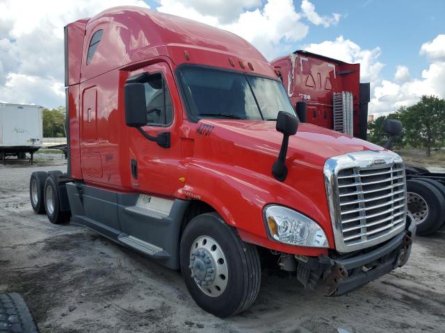  Salvage Freightliner Cascadia 1