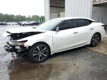  Salvage Nissan Maxima