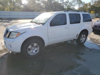  Salvage Nissan Pathfinder