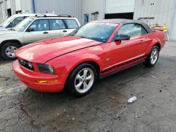  Salvage Ford Mustang