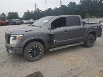  Salvage Nissan Titan