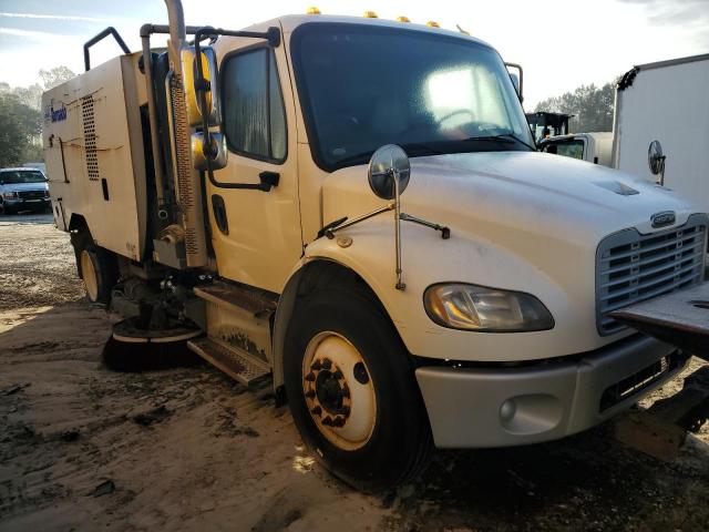  Salvage Freightliner M2 106 Med