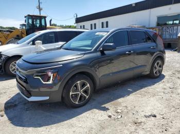  Salvage Kia Niro