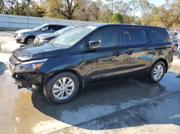  Salvage Kia Sedona