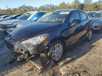  Salvage Toyota Yaris