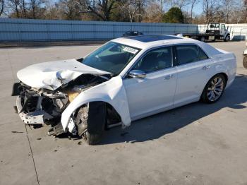  Salvage Chrysler 300