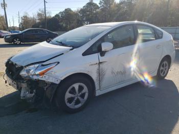  Salvage Toyota Prius