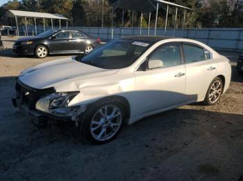  Salvage Nissan Maxima