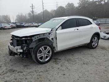  Salvage Mercedes-Benz GLA