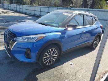  Salvage Nissan Kicks