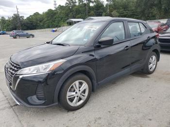  Salvage Nissan Kicks