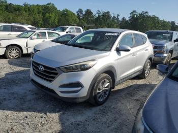  Salvage Hyundai TUCSON