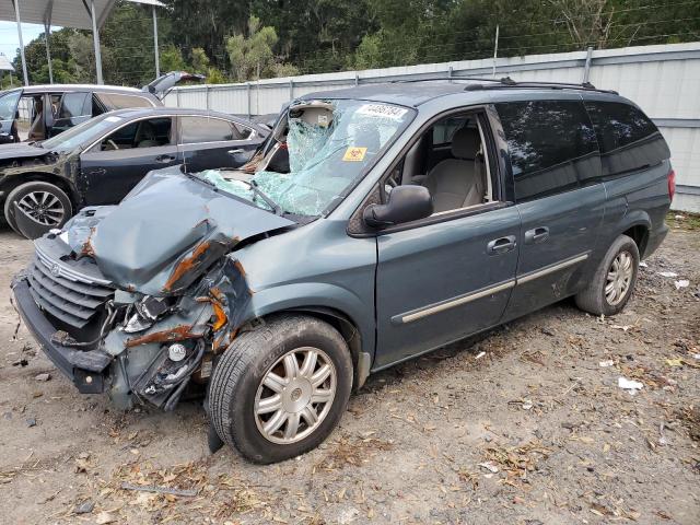  Salvage Chrysler Minivan