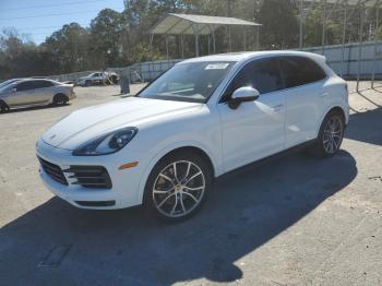  Salvage Porsche Cayenne