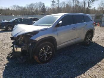  Salvage Toyota Highlander