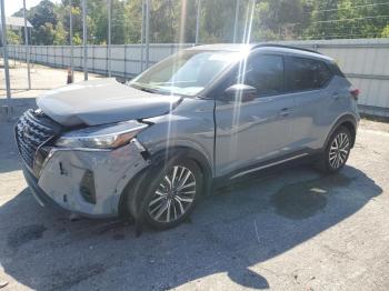  Salvage Nissan Kicks