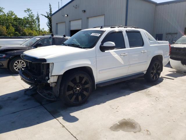  Salvage Chevrolet Avalanche