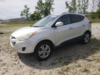  Salvage Hyundai TUCSON