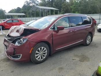  Salvage Chrysler Pacifica