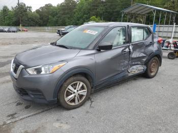  Salvage Nissan Kicks