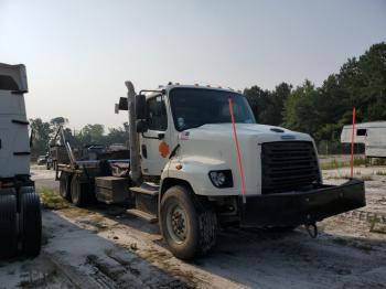  Salvage Freightliner 114sd