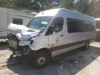  Salvage Mercedes-Benz Sprinter