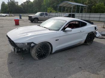  Salvage Ford Mustang