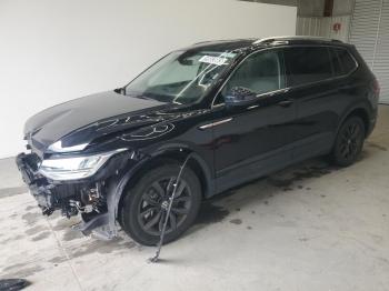  Salvage Volkswagen Tiguan