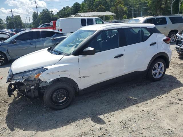  Salvage Nissan Kicks