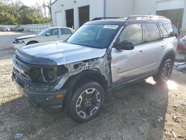 Salvage Ford Bronco
