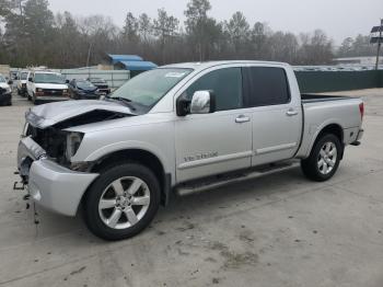 Salvage Nissan Titan
