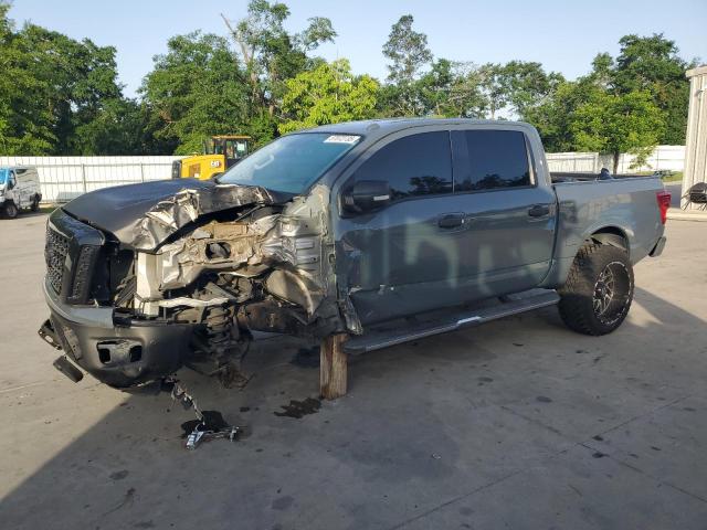  Salvage Nissan Titan