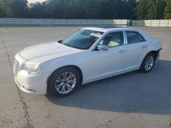  Salvage Chrysler 300
