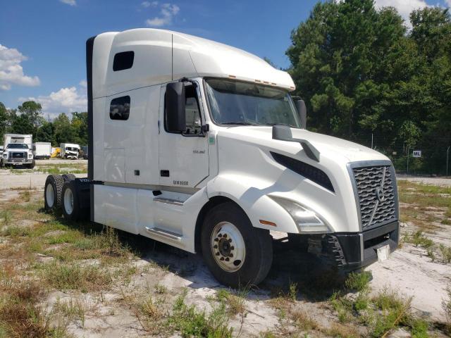  Salvage Volvo Vn