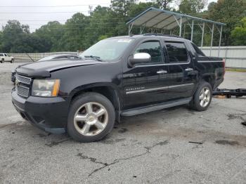  Salvage Chevrolet Avalanche