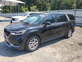  Salvage Kia Carnival