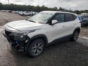  Salvage Kia Seltos