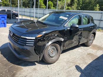  Salvage Nissan Kicks