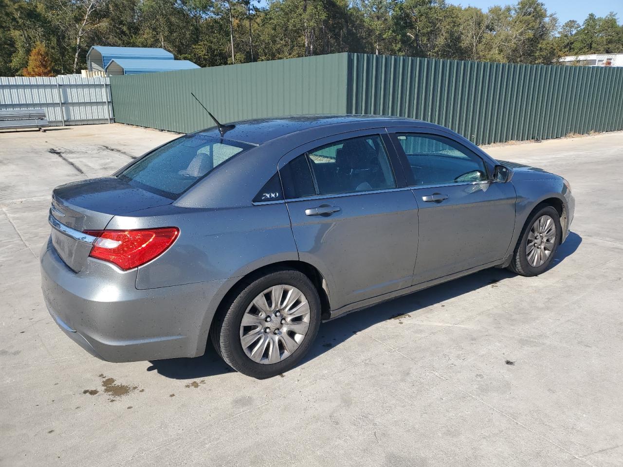 Chrysler 200 Lx Image 11