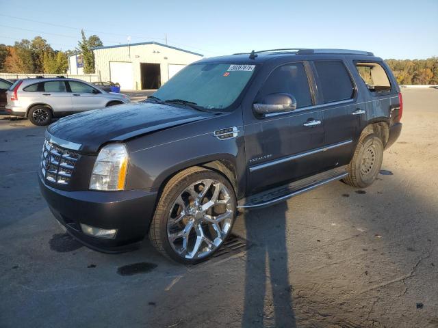  Salvage Cadillac Escalade