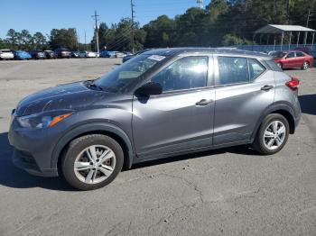  Salvage Nissan Kicks