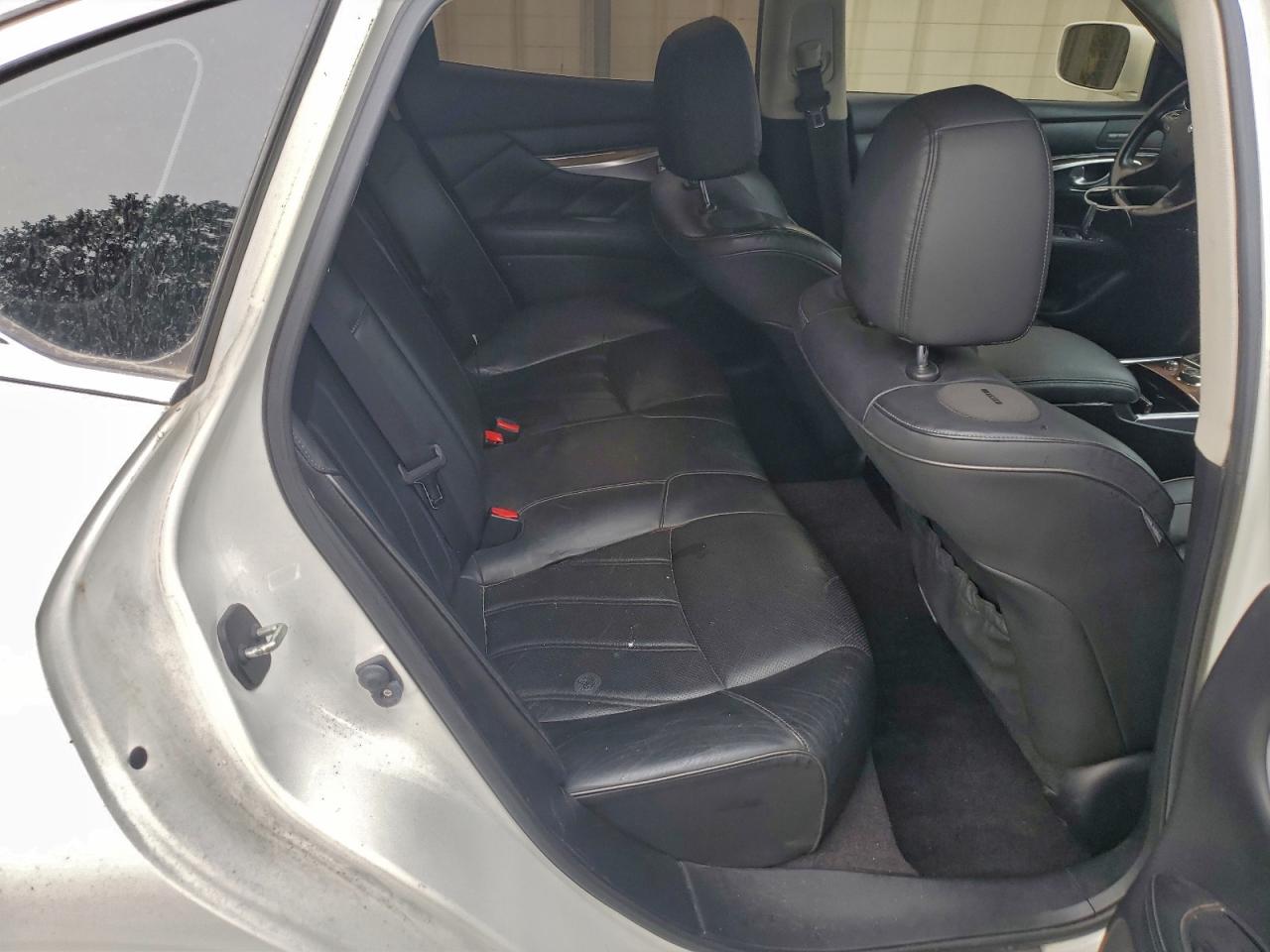 INFINITI M37 Image 11