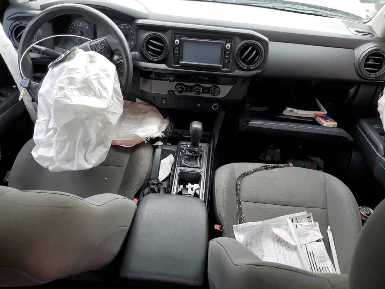 Toyota Tacoma Double Cab Image 12