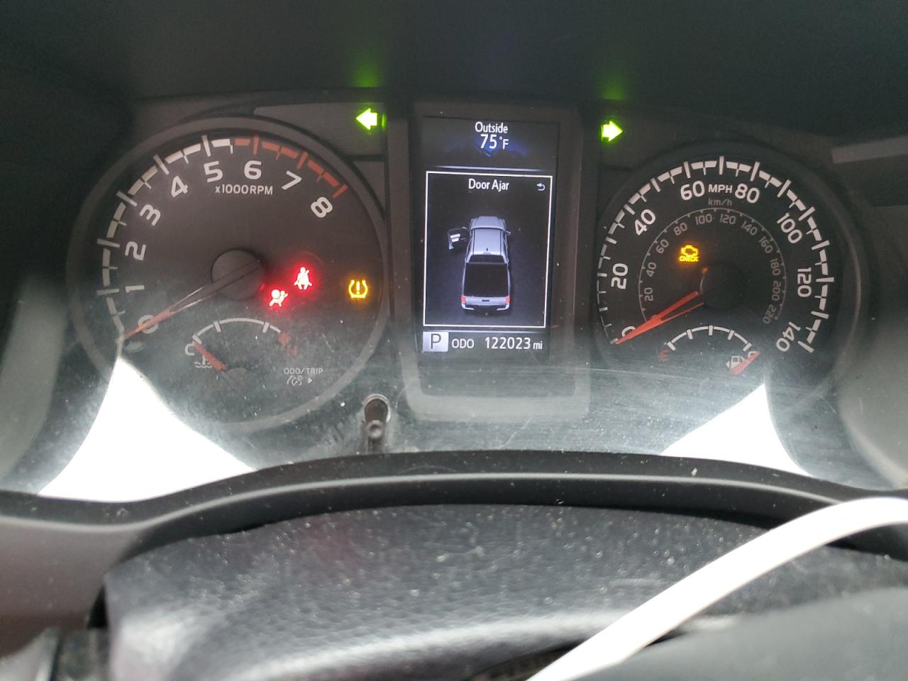 Toyota Tacoma Double Cab Image 6