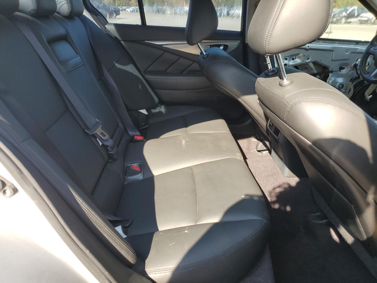 INFINITI Q50 Premium Image 12